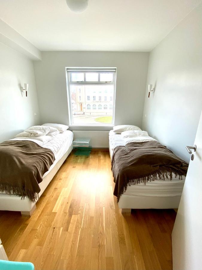Day Dream Townhall Square Apartments Akureyri Eksteriør billede
