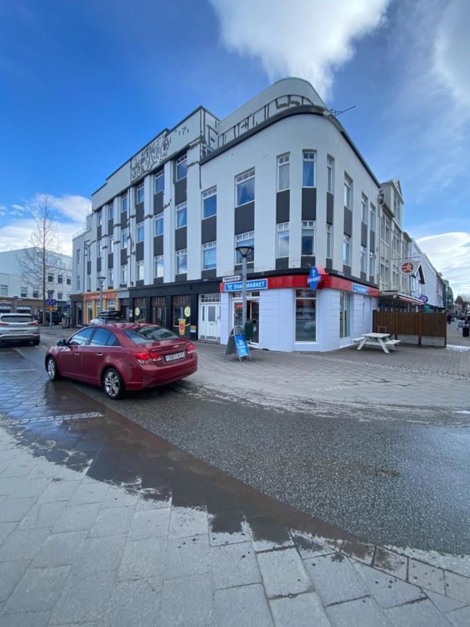 Day Dream Townhall Square Apartments Akureyri Eksteriør billede